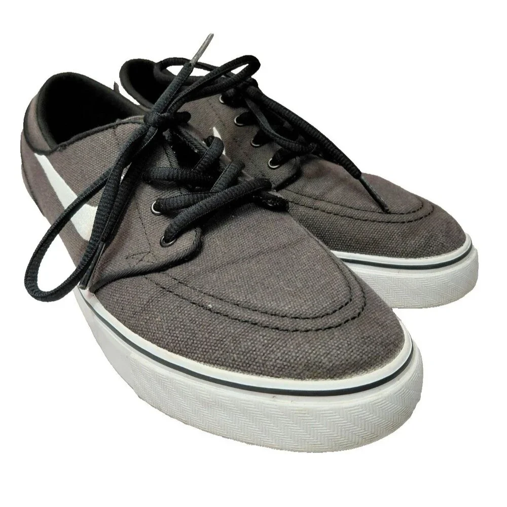 Nike SB Stefan Janoski Dk Gray & White Classic Skate Sneakers Size 7 Youth
